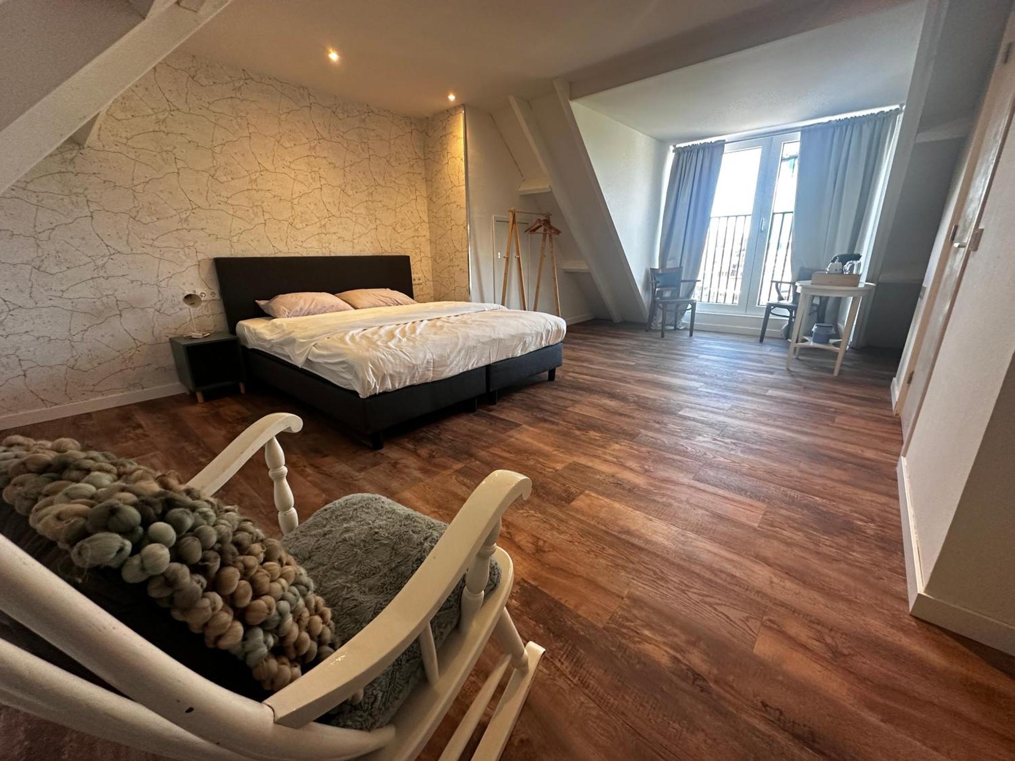 Bed and Breakfast Eetcafe Punt Roelofarendsveen Zewnętrze zdjęcie
